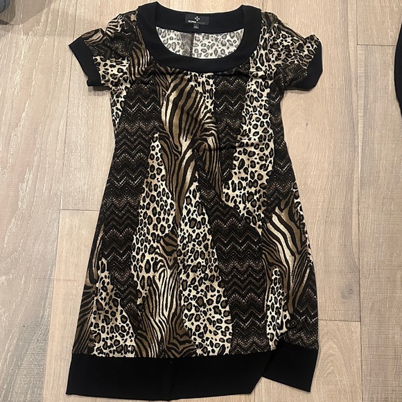 Ronni Nicole Dresses & Skirts - Ronni Nicole Black and Tan Patterned Mini Dress